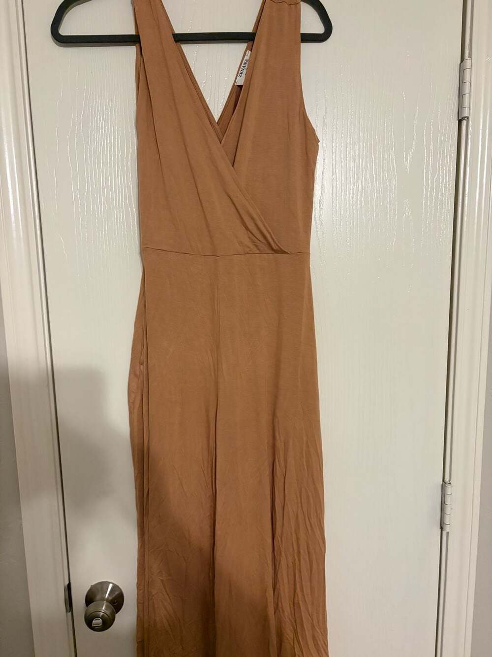 Zenana V-Neck Sleeveless Jumpsuit Size L Tan Brown